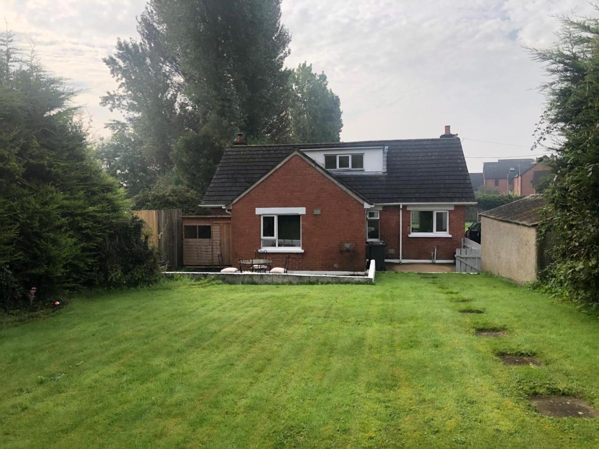 Fairway House Villa Carrickfergus Eksteriør bilde